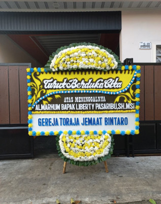 Papan Bunga Duka di Sumba Barat Daya